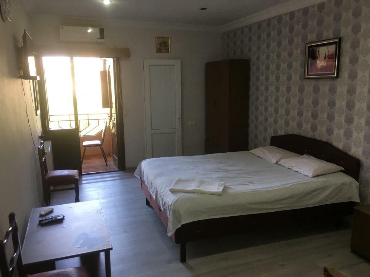 Hotel Texas Tbilisi Ngoại thất bức ảnh